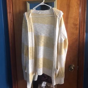 Maurice’s size 2 hooded sweater